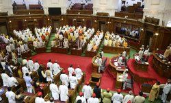 मानसून सत्र के पहले दिन अटल बिहारी बाजपेई जी को दी श्रद्धांजलि.विधानसभा की कार्यवाही सोमवार तक के लिए स्थगित।