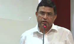 राकेश अस्थाना को बीएसएफ का डीजी बनाया गया। नार्कोटिक्स कंट्रोल ब्यूरो के डीजी का भी अतिरिक्त प्रभार दिया गया। सीबीआई के पूर्व स्पेशल डायरेक्टर हैं अस्थाना। राकेश अस्थाना को बीएसएफ का डीजी बनाया गया। नार्कोटिक्स कंट्रोल ब्यूरो के डीजी का भी अतिरिक्त प्रभार दिया गया। सीबीआई के पूर्व स्पेशल डायरेक्टर हैं अस्थाना।