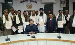 अयोध्या : उत्कृष्ट कार्य के लिए पुलिसकर्मी सम्मानित