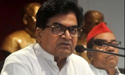 संभल से लोकसभा चुनाव लड़ूंगा : रामगोपाल यादव संभल से लोकसभा चुनाव लड़ूंगा : रामगोपाल यादव