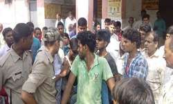 देवरिया में पेट्रोल पंप की जमीन के विवाद में फायरिंग, तीन की मौत देवरिया में पेट्रोल पंप की जमीन के विवाद में फायरिंग, तीन की मौत