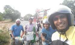 केरल के गांधी स्मारक केन्द्रम एस एल पुरम पहुंची सायकिल यात्रा केरल के गांधी स्मारक केन्द्रम एस एल पुरम पहुंची सायकिल यात्रा