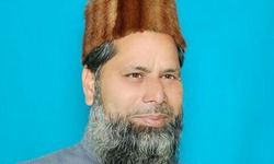 सोशल मीडिया से सावधान ....... हाजी मोहम्मद उस्मान सोशल मीडिया से सावधान ....... हाजी मोहम्मद उस्मान