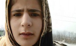 पुलवामा हमले के 2 और आरोपी गिरफ्तार, तारिक अहमद और उसकी बेटी इंशा जान गिरफ्तार, तारिक पर 40 CRPF जवानों पर हमला करने वाले आतंकियों को पनाह देने का है आरोप.