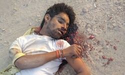 मेजा/इलाहाबाद   अज्ञात युवक का शव मिलने से मचा हडकंप मामला मेजा थाना क्षेत्र के करदहा गांव का जांच में जुटी मेजा पुलिस