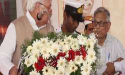 राज्यपाल आरिफ मोहम्मद खान बोले, सुरक्षा कर्मी न होते तो इरफान हबीब हमला कर देते राज्यपाल आरिफ मोहम्मद खान बोले, सुरक्षा कर्मी न होते तो इरफान हबीब हमला कर देते