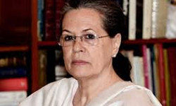 कांग्रेस की अध्यक्ष सोनिया गांधी को दिल्ली के सर गंगाराम अस्पताल में भर्ती कराया गया।