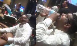 शराब के नशे में जुआ खेलते नजर आए महाराजगंज के बीजेपी विधायक, वीडियो वायरल शराब के नशे में जुआ खेलते नजर आए महाराजगंज के बीजेपी विधायक, वीडियो वायरल