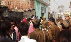 रामपुर में चाकू मारकर एक की हत्या, दो घायल रामपुर में चाकू मारकर एक की हत्या, दो घायल