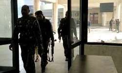 CRPF कैंप में फायरिंग, सिपाही ने कहासुनी में कंपनी कमांडर को मारी गोली, 2 जवानों की मौत CRPF कैंप में फायरिंग, सिपाही ने कहासुनी में कंपनी कमांडर को मारी गोली, 2 जवानों की मौत