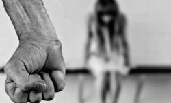 नशे में धुत पिता ने कलंकित किया पिता-पुत्री का रिश्ता नशे में धुत पिता ने कलंकित किया पिता-पुत्री का रिश्ता