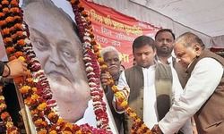 बदलते दौर में बेहद याद आएंगे जनेश्वर मिश्र   : उमेश चतुर्वेदी