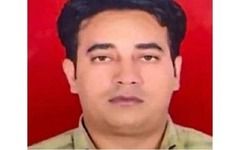दिल्ली हिंसा के दौरान मारे गए इंटेलिजेंस ब्यूरो (आईबी) के कर्मचारी अंकित शर्मा के परिवार वालों को जल्द एक करोड़ दिया जाएगा. कैबिनेट बैठक में एक करोड़ रुपये की सम्मान राशि देने पर मुहर लगा दी