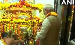 मस्कट के मोतिश्वर मंदिर में पीएम