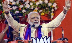 सभी मोदी चोर हैं वाले बयान पर घिरे राहुल,  मोदी ने किया पलटवार, वंशवाद की राजनीति का विरोध करने पर गालियां मिल रही है