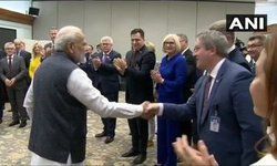 PM मोदी से मिली यूरोपीय सांसदों की टीम, कल कश्मीर का करेगी दौरा PM मोदी से मिली यूरोपीय सांसदों की टीम, कल कश्मीर का करेगी दौरा