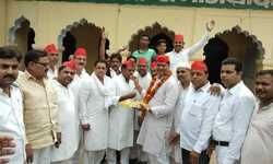 उप चुनाव में विजय से सपाई गदगद