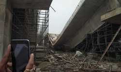 बस्ती : एनएच-28 पर फुटहिया ओवरब्रिज गिरा, 60 फीसदी से अधिक पुरा हो चुका था काम, करोड़ों की लागत से बना था , ओवरब्रिज के मलबे में एक युवक फंसा, रेस्क्यू टीम कटर से निकालने में जुटी,पुलिस, प्रशासन की टीम मौ� बस्ती : एनएच-28 पर फुटहिया ओवरब्रिज गिरा, 60 फीसदी से अधिक पुरा हो चुका था काम, करोड़ों की लागत से बना था , ओवरब्रिज के मलबे में एक युवक फंसा, रेस्क्यू टीम कटर से निकालने में जुटी,पुलिस, प्रशासन की टीम मौ�