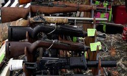 यादव गन हाउस से असलहे चोरी की बड़ी वारदात, सपा नेता के बेटे की है दुकान यादव गन हाउस से असलहे चोरी की बड़ी वारदात, सपा नेता के बेटे की है दुकान