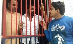 नामांकन के दौरान पुलिस और सपा कार्यकर्ताओं में झडप नामांकन के दौरान पुलिस और सपा कार्यकर्ताओं में झडप