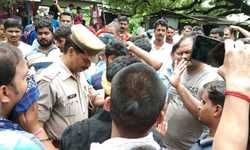 मिर्जापुर जिले में गैपुरा चौराहे पर तिन घंटे बंद रहा SCST Act के विरोध में धरना प्रदर्शन कर रहे लोगो ने खुब लगाएं नारे मोदी मुर्दाबाद SCST एक्ट मुर्दाबाद के नारे