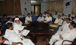 मुरादाबाद : आज नगर निकाय चुनाव पर चर्चा हुई, पूर्व सांसद राज्यसभा बनवारी लाल कंछल व समाजवादी पार्टी के विधायक ओर संगठन के पदाधिकारी।