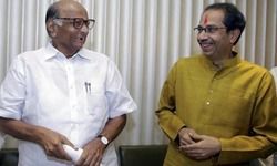 उद्धव कैबिनेट का विस्तार आज, 36 मंत्री ले सकते हैं शपथ उद्धव कैबिनेट का विस्तार आज, 36 मंत्री ले सकते हैं शपथ