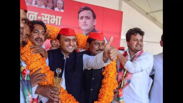 चार साल में छिन गई 62 साल में मिली फूलपुर सीट