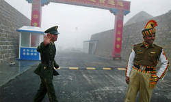 बॉर्डर पर जारी गतिरोध के शांतिपूर्ण समाधान पर भारत-चीन सहमत बॉर्डर पर जारी गतिरोध के शांतिपूर्ण समाधान पर भारत-चीन सहमत