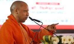 हर परिस्थिति में अपने कर्तव्य पथ पर डटे रहने वाले योद्धा का नाम है योगी आदित्यनाथ.... हर परिस्थिति में अपने कर्तव्य पथ पर डटे रहने वाले योद्धा का नाम है योगी आदित्यनाथ....