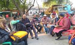 बनारस के सफाई कर्मियों का इलाज मुम्बई, दिल्ली, आसाम, बीजापुर, नागपुर के डॉक्टरों की टीम करेगी बनारस के सफाई कर्मियों का इलाज मुम्बई, दिल्ली, आसाम, बीजापुर, नागपुर के डॉक्टरों की टीम करेगी