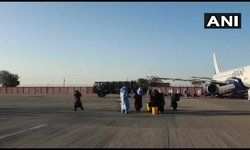 275 भारतीय लोगों का जत्था ईरान से राजस्थान के जोधपुर पहुंचा. इन सभी लोगों को टेस्ट होगा उसके बाद इन्हें क्वावरनटीन की सुविधा दी जाएगी. 275 भारतीय लोगों का जत्था ईरान से राजस्थान के जोधपुर पहुंचा. इन सभी लोगों को टेस्ट होगा उसके बाद इन्हें क्वावरनटीन की सुविधा दी जाएगी.