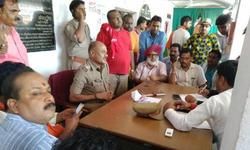 सपा सभासद रीना रावत का बेटा अगवा, 50 लाख की मांगी फिरौती सपा सभासद रीना रावत का बेटा अगवा, 50 लाख की मांगी फिरौती