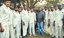 यादवेश क्रिकेट मेला के सेमीफाइनल में जौनपुर की टीम ने वाराणसी की टीम को 40 रन से पराजित किया