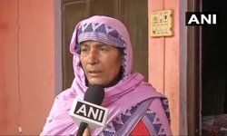 बुलंदशहर हिंसा में आरोपी की मां बोली- पुलिस ने घर में की तोड़फोड़, बहू को पीटा बुलंदशहर हिंसा में आरोपी की मां बोली- पुलिस ने घर में की तोड़फोड़, बहू को पीटा