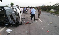 तेलंगाना के नलगोंडा जिले में कार दुर्घटना में अभिनेता और टीडीपी नेता नंदमुरी हरिकृष्ण का निधन