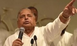सपा में उठी मुलायम को पीएम पद का उम्मीदवार घोषित करने की मांग