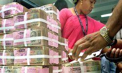 नोटबंदी: कालेधन पर फायदा अठन्नी, पर परेशानी रुपैया नोटबंदी: कालेधन पर फायदा अठन्नी, पर परेशानी रुपैया