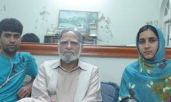 हम अपनी जंग खुद लड़ेंगे, लेकिन आप हमारी आवाज बन जाइए।