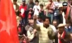 मोदी की हुंकार के बाद हिल गया पाक, POK में पाकिस्तान के खिलाफ प्रदर्शन मोदी की हुंकार के बाद हिल गया पाक, POK में पाकिस्तान के खिलाफ प्रदर्शन