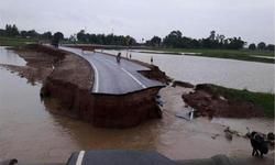 मध्यप्रदेश में बनाई गई हाई क्लास सड़कों की सच्चाई मध्यप्रदेश में बनाई गई हाई क्लास सड़कों की सच्चाई