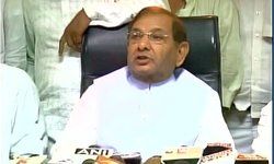 बेरोजगार लोग करते है कांवड़ यात्रा - शरद यादव