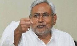 नीतीश कुमार की शराबबंदी की नीति आज फिर से सवालों के घेरे में नीतीश कुमार की शराबबंदी की नीति आज फिर से सवालों के घेरे में