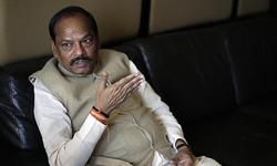 झारखंड के सीएम के साथ हुआ केजरीवाल जैसा हादसा, फेंके जूते, झारखंड के सीएम के साथ हुआ केजरीवाल जैसा हादसा, फेंके जूते,