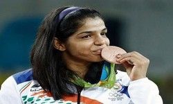 साक्षी मलिक ने रचा इतिहास, भारत को रियो में दिलाया पहला पदक साक्षी मलिक ने रचा इतिहास, भारत को रियो में दिलाया पहला पदक