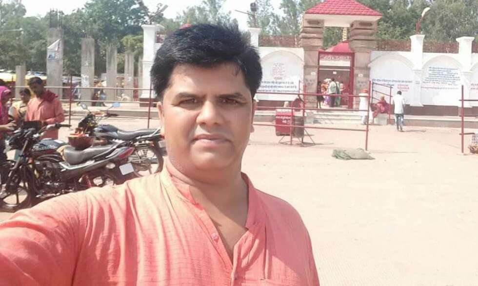 लघु हास्य कहानी     (टाईम पास)