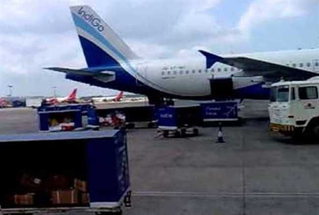लखनऊ में विमान की इमरजेंसी लैंडिंग, 177 यात्री सुरक्षित बचे