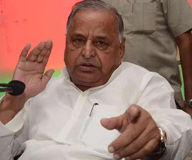 नेताजी ने सपाइयों को दी काम करने की नसीहत,नेताओं के ईर्द-गिर्द नारे न लगाए नेताजी ने सपाइयों को दी काम करने की नसीहत,नेताओं के ईर्द-गिर्द नारे न लगाए