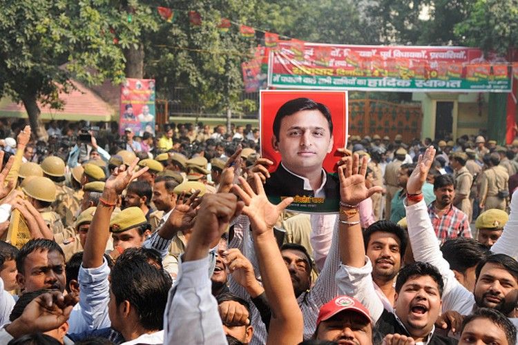 हरगाँव के गठबंधन के प्रत्याशी मनोज राजवंशी को जिताने की डिम्पल ने की अपील हरगाँव के गठबंधन के प्रत्याशी मनोज राजवंशी को जिताने की डिम्पल ने की अपील