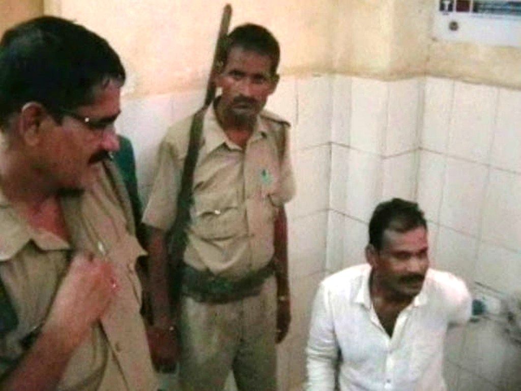 खुद को IPS बता हिन्दू महिला से की शादी खुद को IPS बता हिन्दू महिला से की शादी
